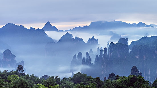zielone drzewa, przyroda, krajobraz, poranek, mgła, góry, las, chmury, drzewa, Guilin, Chiny, Tapety HD HD wallpaper