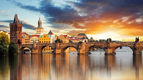 橋、チャールズ橋、反射、ランドマーク、空、観光名所、都市、チェコ共和国、都市景観、ヨーロッパ、観光、川、水、プラハ、 HDデスクトップの壁紙 HD wallpaper