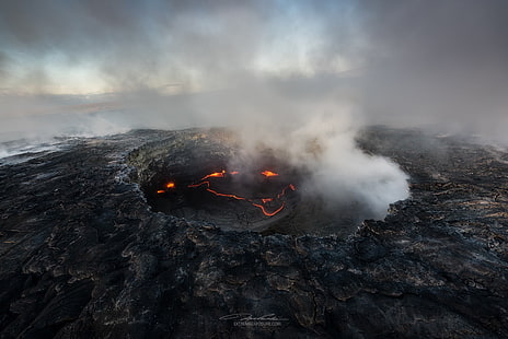volcano, lava, Hawaii, crater, island, smoke, rocks, Tom Kualii, HD wallpaper HD wallpaper