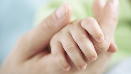 mano humana derecha, mamá, primer plano, niño, bebé, niños, mano, Fondo de pantalla HD HD wallpaper