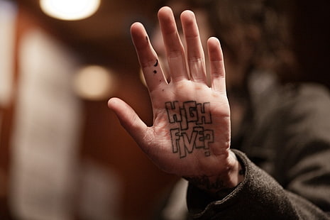 izquierda palma humana, música, Bring Me the Horizon, Oliver Sykes, manos, Fondo de pantalla HD HD wallpaper