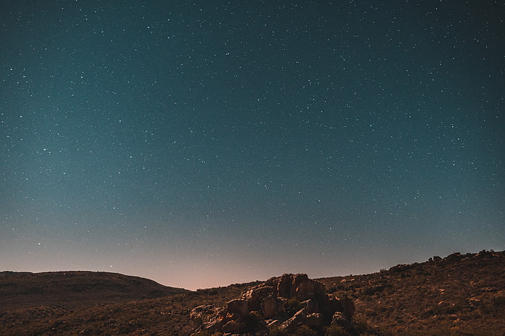 หินสีน้ำตาลคืนเต็มไปด้วยดวงดาวกลางคืนหินทะเลทราย, วอลล์เปเปอร์ HD
