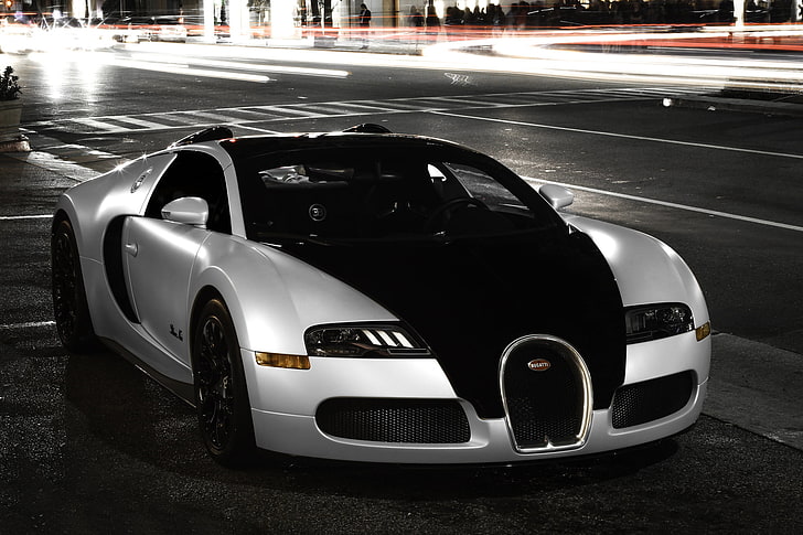perak dan hitam Bugatti Veyron coupe, kota, Bugatti, veyron, cahaya, putih, supercar, hitam, malam, Wallpaper HD