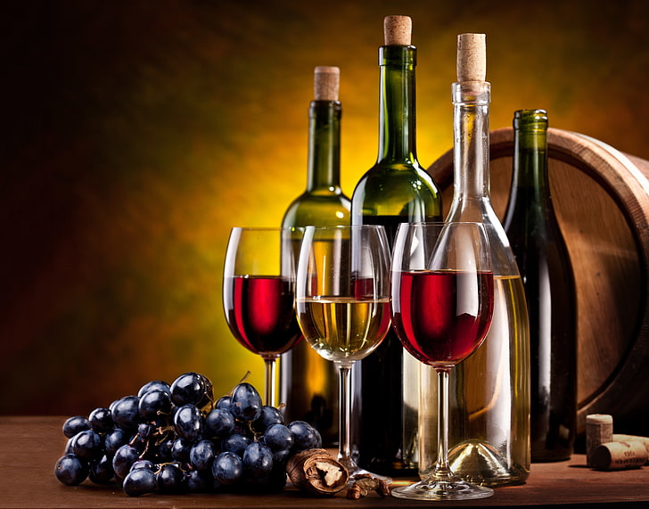 различни бутилки вино, вино, червено, бяло, чаши, грозде, грозде, туба, бутилка, ядки, HD тапет