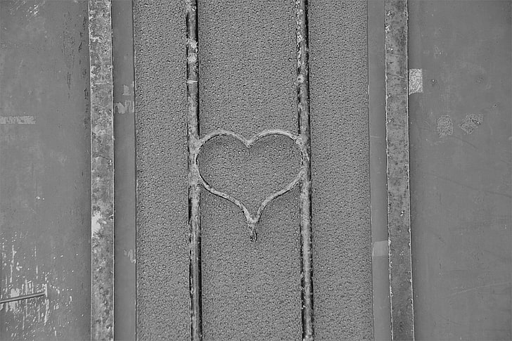coeur, decor, entre, fer forg, metal, noir et blanc, porte, HD wallpaper