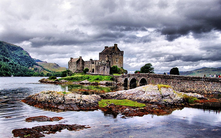 Château d'Eilean Donan en Écosse, établissement en béton brun, monde, Ecosse, château, Fond d'écran HD