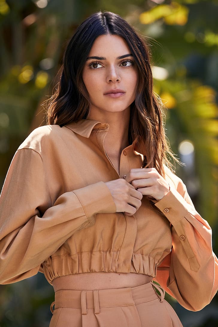 Kendall Jenner, women, model, dark hair, fashion, women outdoors, sunlight, HD wallpaper