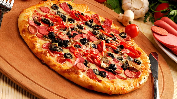 печена пеперони пица, пица, храна, печени продукти, месо, HD тапет