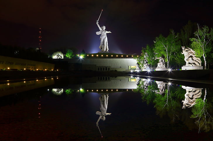 Man Made, Volgograd, Light, Mamayev Kurgan, Night, Reflection, Russia, Statue, HD wallpaper
