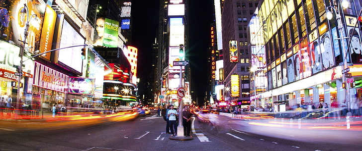 photogrpahy timelapse orang di jalan dengan kendaraan yang lewat, neon, kota, malam, orang, motion blur, Wallpaper HD
