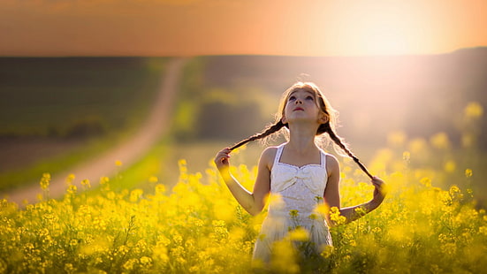 dandelion, summer, herb, grass, flower, spring, plant, meadow, field, floral, color, happy, happiness, fun, leisure, joy, outdoor, sky, garden, smile, design, life, cute, hair, park, outdoors, face, people, sun, bright, freedom, season, lifestyle, human, yellow, cheerful, person, adult, pattern, portrait, HD wallpaper HD wallpaper
