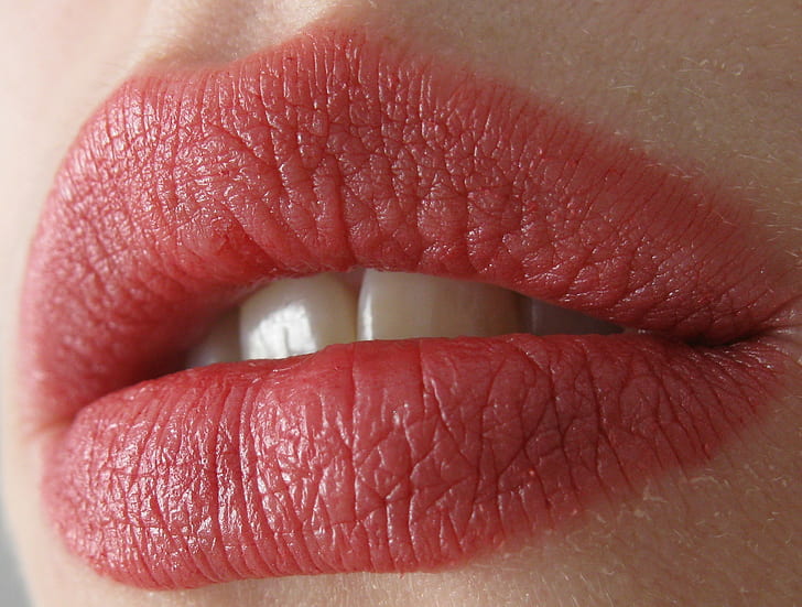labbra succose, donne, bocca aperta, denti, pelle, primo piano, labbra, rossetto rosso, dettagliate, Sfondo HD
