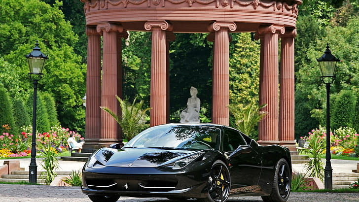 Ferrari noire dans un parc romain, noir, statue, parc, voitures, Fond d'écran HD