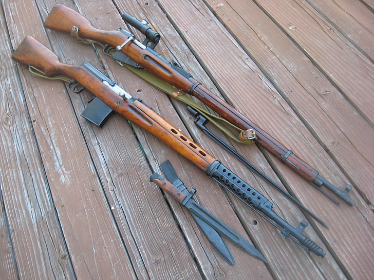 two brown rifles, bayonets, sniper, self-loading rifle Tokarev, Mosin Nagant, normal, Rifle Mosin Nagant, SVT-40, HD wallpaper
