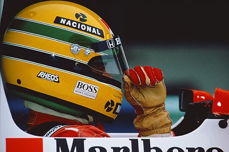 Ayrton Senna, kask, eldiven, Formula 1, Mclaren Mp4, HD masaüstü duvar kağıdı HD wallpaper