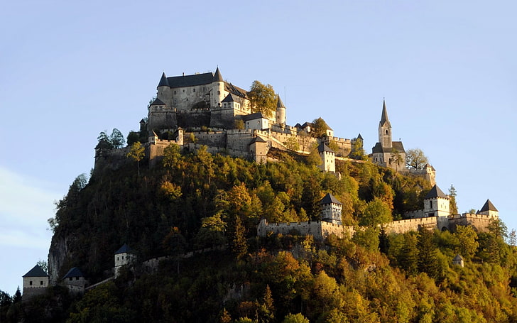 архитектура, пейзаж, замък, дървета, скала, църква, гора, хълмове, Австрия, HD тапет