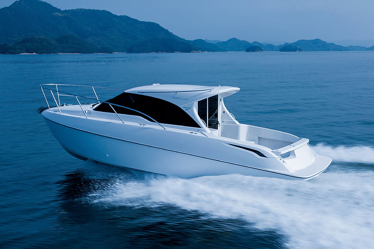 Белая скоростная лодка на водной фотографии, Toyota Ponam 28, Luxury Yachts, Моторные лодки, HD обои