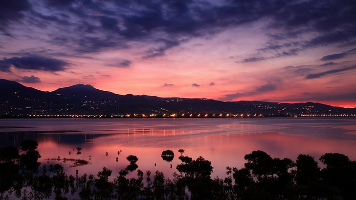 la siluetta del paesaggio delle nuvole di acqua di Taiwan Taiwan dell'alba della montagna illumina Taipeh, Sfondo HD