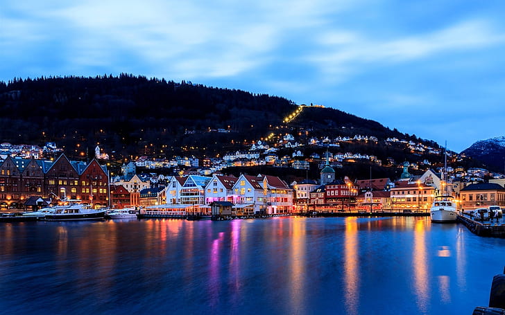 Bergen, Noruega, ciudad, tarde, casas, luces, mar, muelle, barco, Bergen, Noruega, ciudad, tarde, casas, luces, mar, muelle, barco, Fondo de pantalla HD