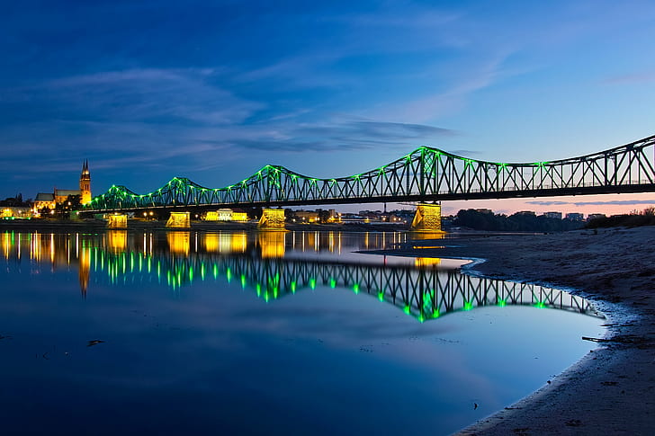 осветен мост, свързващ град, мост, град, Włocławek, Kujawy, kujawsko-pomorskie, Polska, мост - изкуствена конструкция, нощ, река, известно място, архитектура, здрач, HD тапет