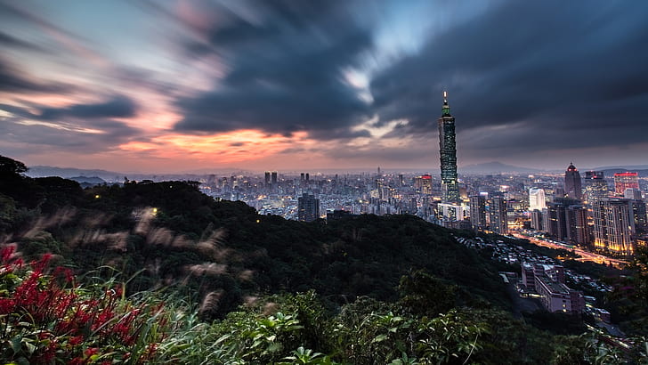 небето, планини, нощ, облаци, град, хълмове, растителност, изглед, сграда, кула, небостъргачи, вечерта, хоризонт, панорама, Тайван, мъгла, мегаполис, Тайпе, HD тапет