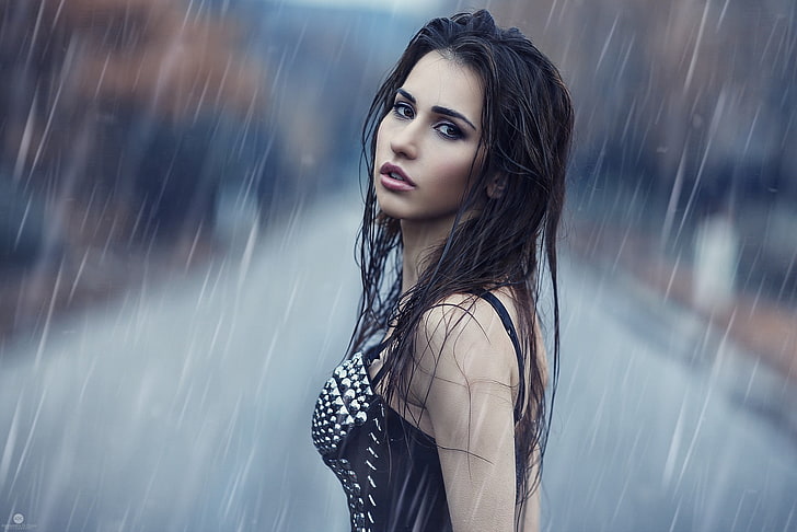 женский черный топ, без названия, женщины, модель, портрет, смотрит на зрителя, дождь, Алессандро Ди Чикко, женщины на улице, мокрая, HD обои