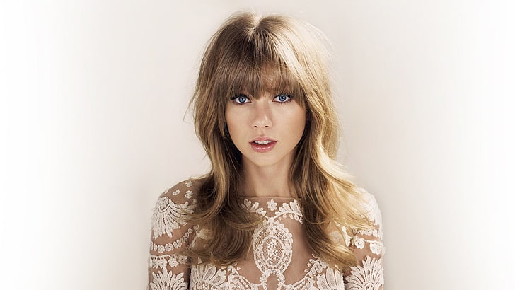 женский коричневый цветочный топ с круглым вырезом, Taylor Swift, женщины, смотрит на зрителя, певец, HD обои