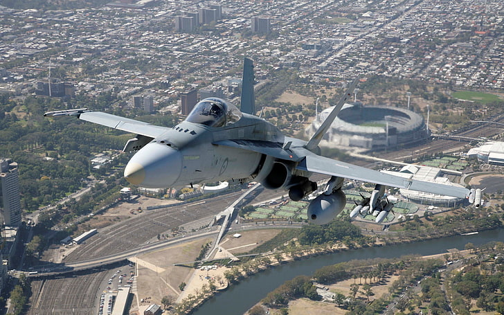 طائرة مقاتلة رمادية ، مقاتلة نفاثة ، طائرة عسكرية ، عسكرية ، طائرة ، McDonnell Douglas F / A-18 Hornet، خلفية HD