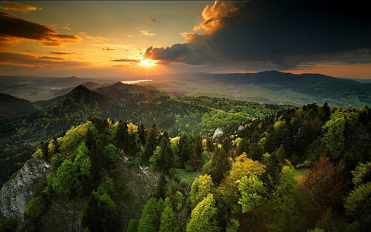 grünblättriger Baum, Natur, Landschaft, Frühling, Sonnenuntergang, Wald, Himmel, Berge, Wolken, Nebel, Bäume, HD-Hintergrundbild