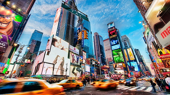 през деня, в центъра на Манхатън, театрален район, Ню Йорк, САЩ, Манхатън, Times Square, сграда, туризъм, САЩ, Ню Йорк, небостъргач, център, градски пейзаж, метрополия, столична област, улица, такси, трафик, град, HD тапет HD wallpaper