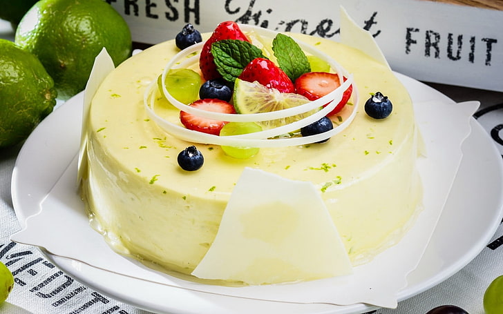 gâteau aux bleuets et aux fraises, gâteau au fromage, dessert, baies, crème, Fond d'écran HD