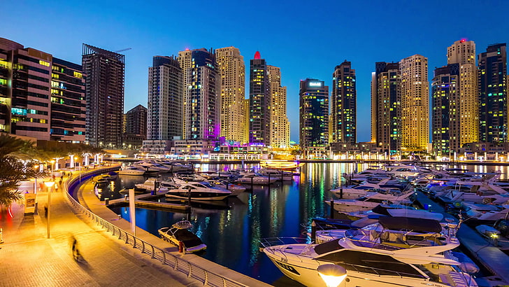 مرسى دبي لليخوت يمشي في الليل صور خلفيات عالية الدقة للغاية لسطح المكتب والجوال 3840 × 2160، خلفية HD