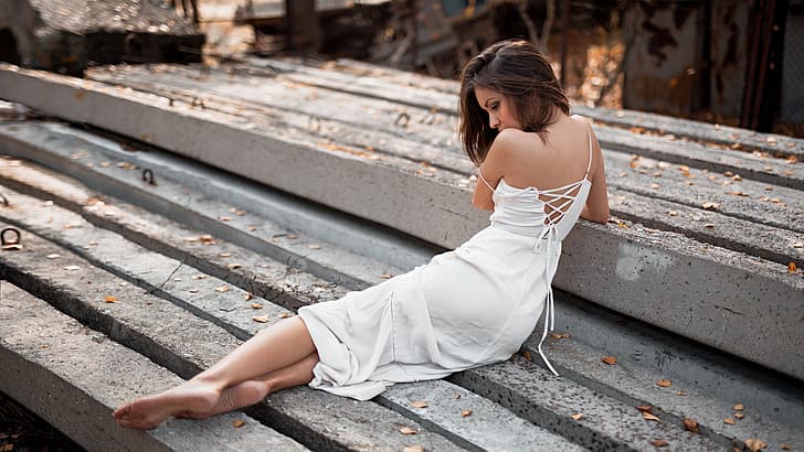 model, women, white dress, back, legs together, barefoot, women outdoors, HD wallpaper