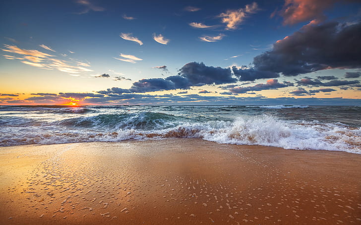 Изгрев Облачно време вълни Червен пясъчен плаж Красив пейзаж Тапети за настолни компютри Лаптоп Таблет и мобилни телефони 3840 × 2400, HD тапет