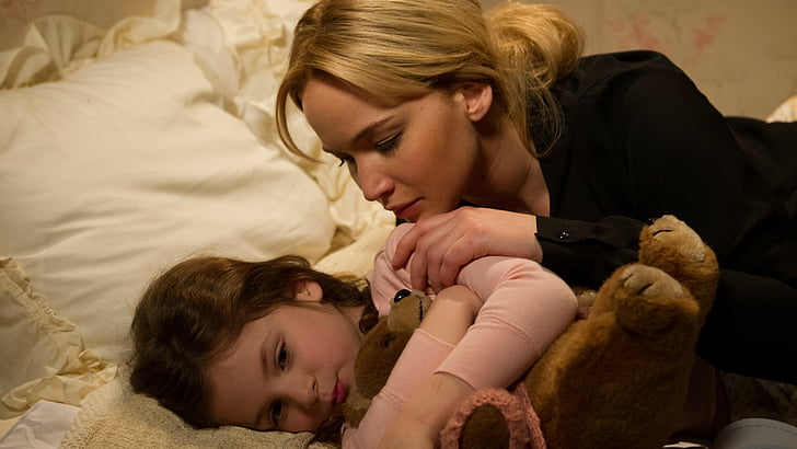 woman wearing black sweater lying on bed beside the girl, Joy, Academy Awards, Oscar, Jennifer Lawrence, HD wallpaper