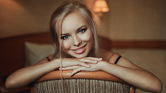 kobiety, blondynka, uśmiechnięta, twarz, Staci Carr, portret, Georgy Chernyadyev, Victoria Pichkurova, Tapety HD HD wallpaper