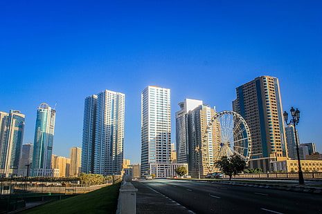 cielo blu, costruzione, città, vita di città, dubai, hdr, strade, sharjah, grattacielo, grattacieli, Sfondo HD HD wallpaper