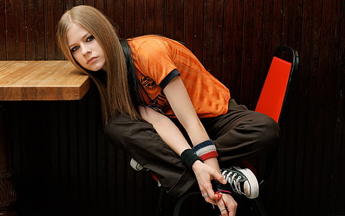 Avril Lavigne, wanita, pirang, mata biru, T-shirt, Wallpaper HD HD wallpaper