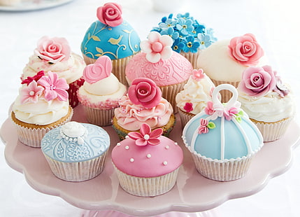 assorted-color icing-cover cupcake lot, flowers, form, heart, cream, dessert, cupcakes, HD wallpaper HD wallpaper