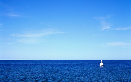 Парусник в синем море, парусник, синий, лодки, HD обои HD wallpaper