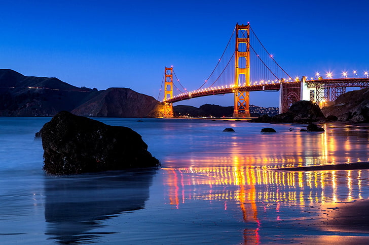 Мост Золотые Ворота, Калифорния, вода, мост, город, пролив, отражение, камни, вечер, освещение, Калифорния, Сан-Франциско, Золотые Ворота, США, Мост Золотые Ворота, Калифорния, HD обои