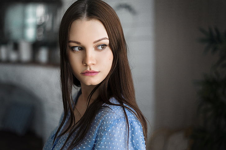 mujer, morena, camisa azul, ojos marrones, retrato, Igor Kondukov, Fondo de pantalla HD
