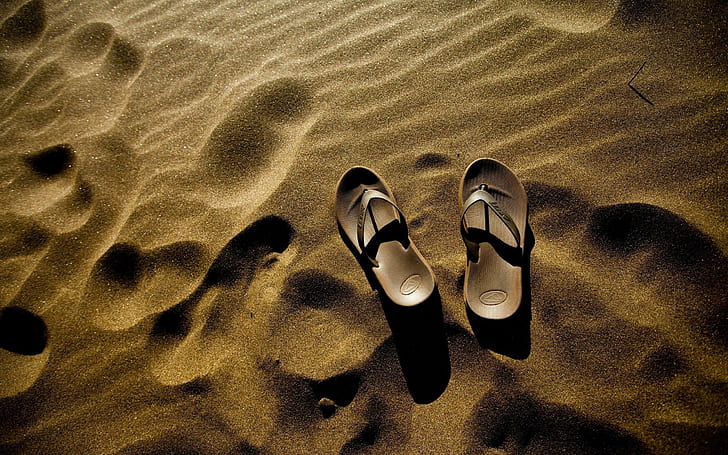 Sandals Desert, beach, nature, sandals, desert, HD wallpaper
