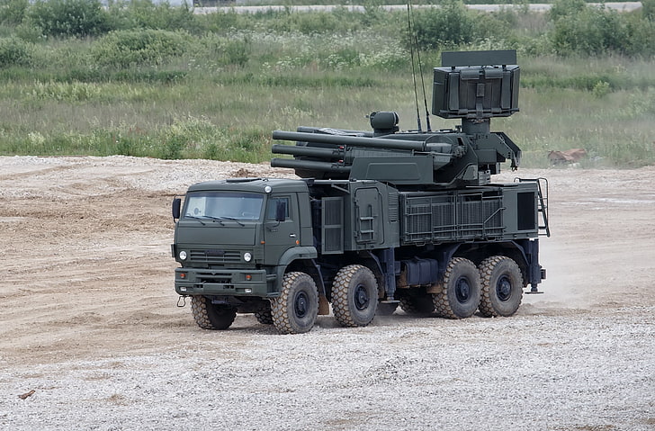 黒い軍用トラック、武器、多角形、ロシア語、複雑、自走式、Pantsir-S1、ミサイルと銃、対空、（Zrpk）、 HDデスクトップの壁紙