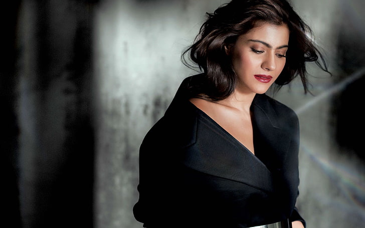 Kajol Mukherjee Elle, woman wearing black coat, Female Celebrities, Kajol, bollywood, actress, HD wallpaper