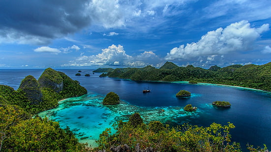 Indonesia Tropical Islands Mountain Landscape Wallpapers Hd 2560 × 1440, Fondo de pantalla HD HD wallpaper