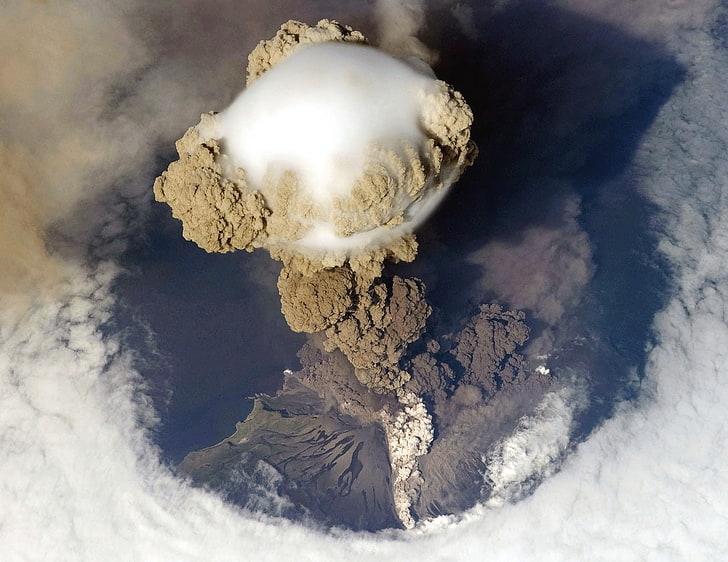 gunung berapi, letusan, pandangan mata burung, asap, awan, Wallpaper HD