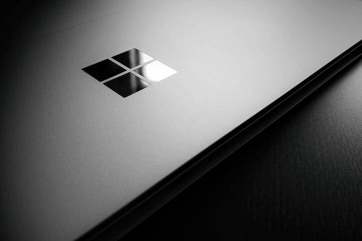شعار ، كمبيوتر محمول ، مايكروسوفت ، ويندوز 10 ، سطح خشبي ، مايكروسوفت ويندوز، خلفية HD