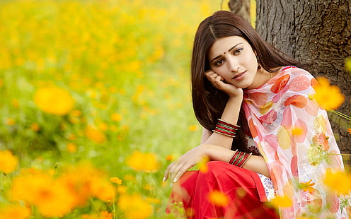 شروتي حسن ترتدي Ramaiya Vastavaiya ، فستان نسائي وردي وأحمر مع زي وشاح ، شروتي ، حسن، خلفية HD HD wallpaper