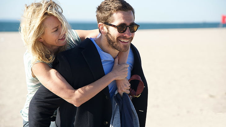 woman hugging woman in beach, Demolition, Jake Gyllenhaal, Naomi Watts, best movies of 2016, HD wallpaper